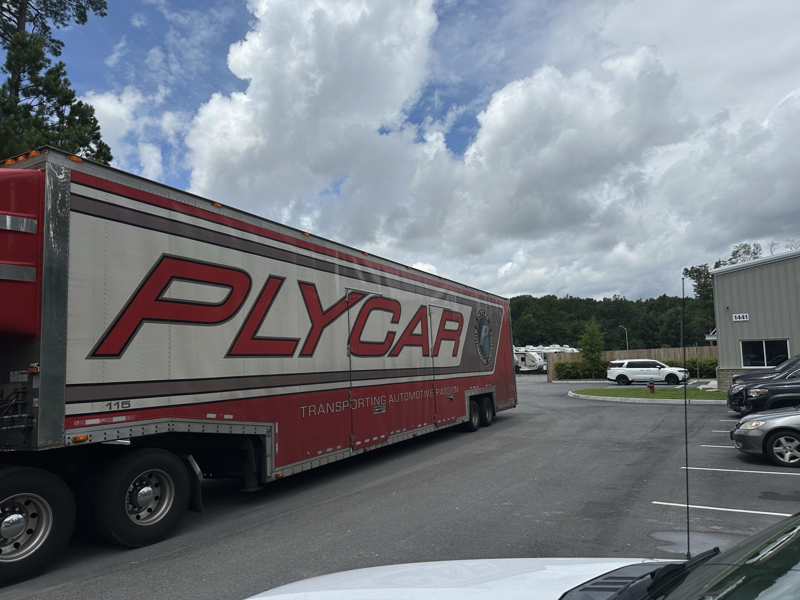 Auto Transportation Receiving - Collector Car Storage of Virginia